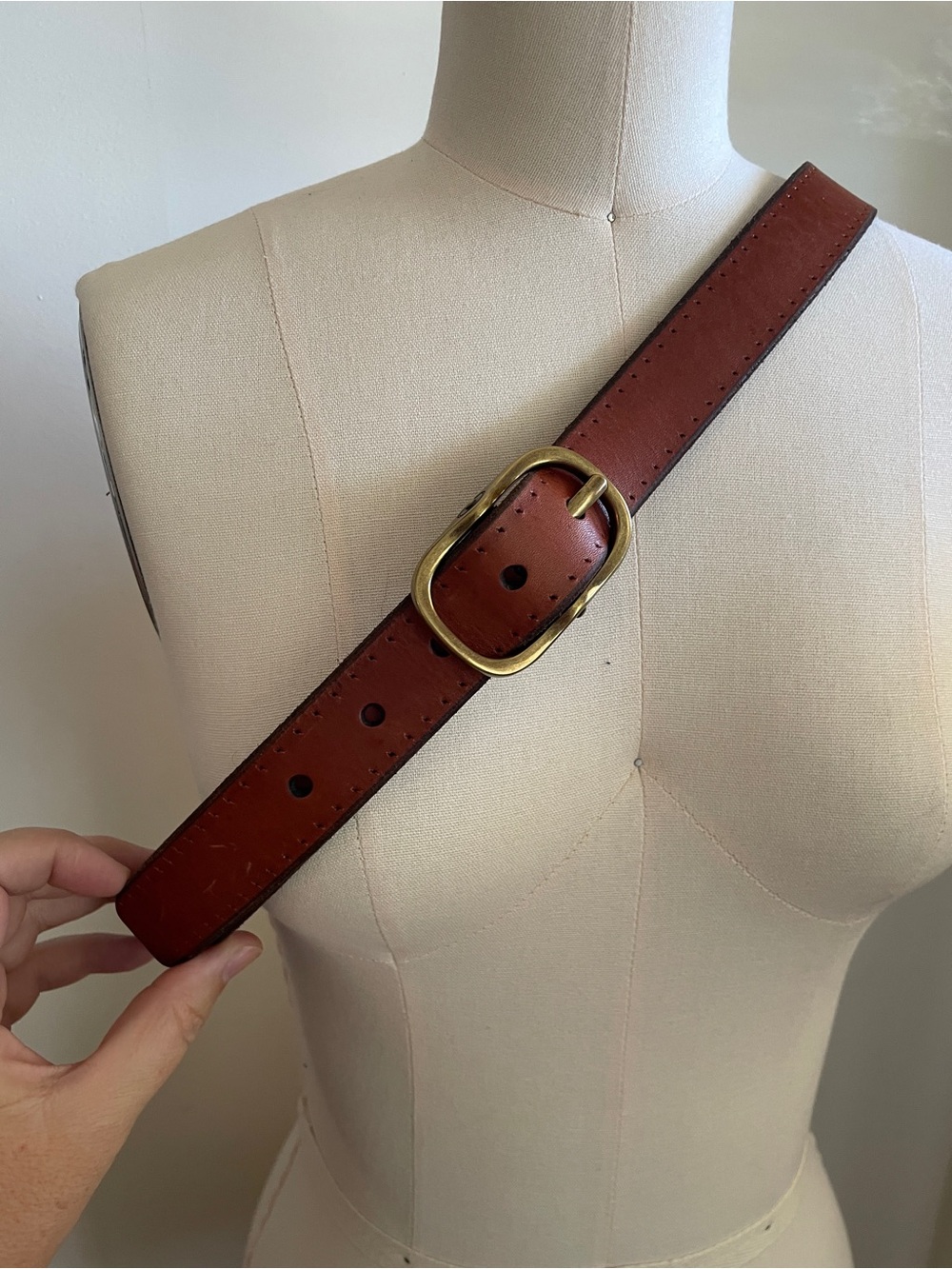 Fossil Brown tan Leather belt Brass Buckle Womens large